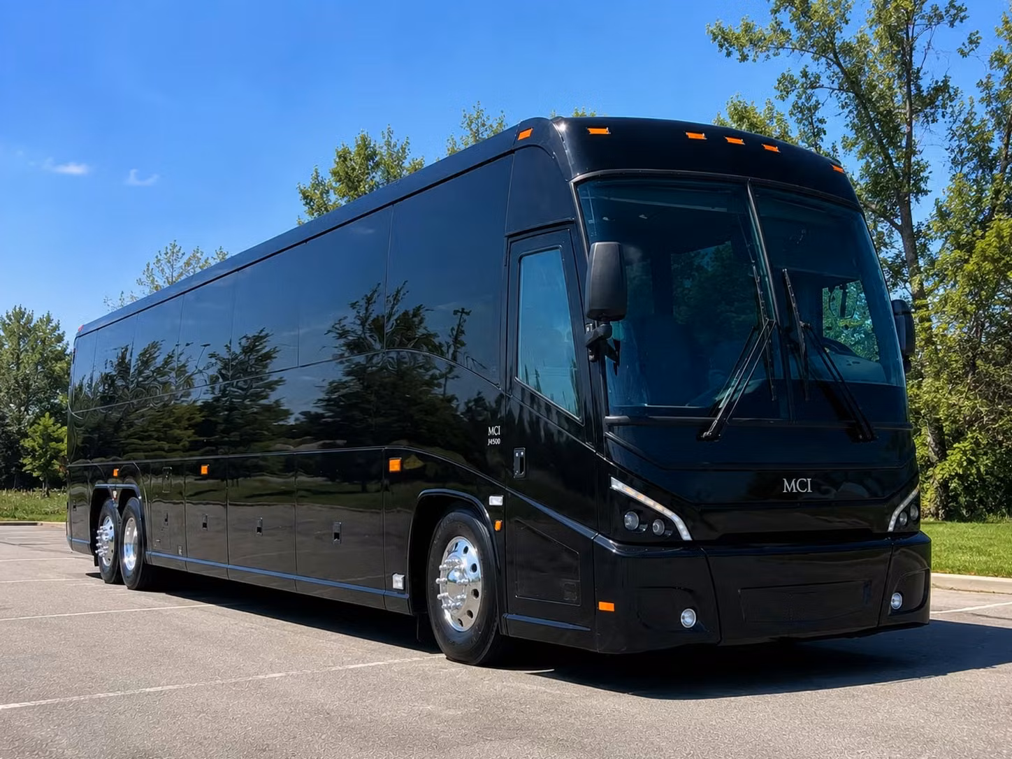 minibus rentals in escondido keep smaller groups together without overpaying